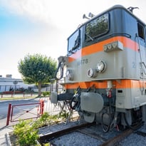 Visite guidée de la locomotive BB 16678