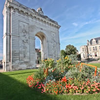 Visite de la Porte Sainte Croix