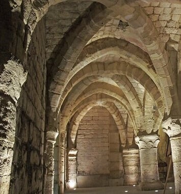 Caves médiévales