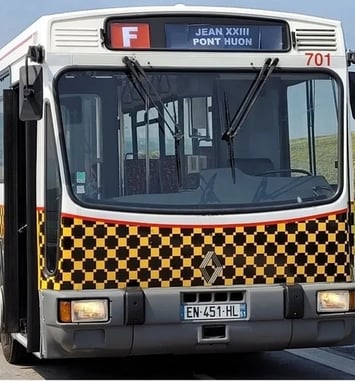 Parcours patrimonial guidé en bus : questions pour un rémois