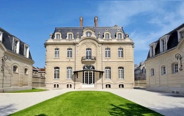 Visite de l'hôtel de Brimont et découverte du Champagne Jacquart