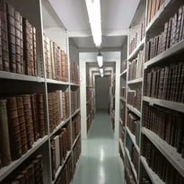 Visite des magasins patrimoniaux à la Médiathèque G. Pompidou