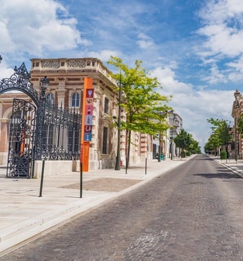 Visite de l'avenue de Champagne