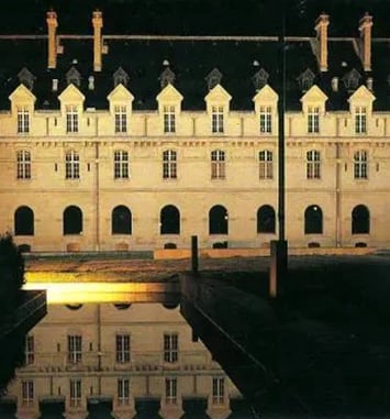 L'Hôtel de Région Grand Est à la tombée de la nuit
