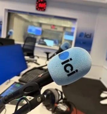 Dans les coulisses d'une radio locale en activité