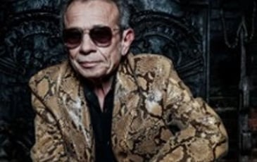 Philippe Manœuvre, Un enfant du rock raconte